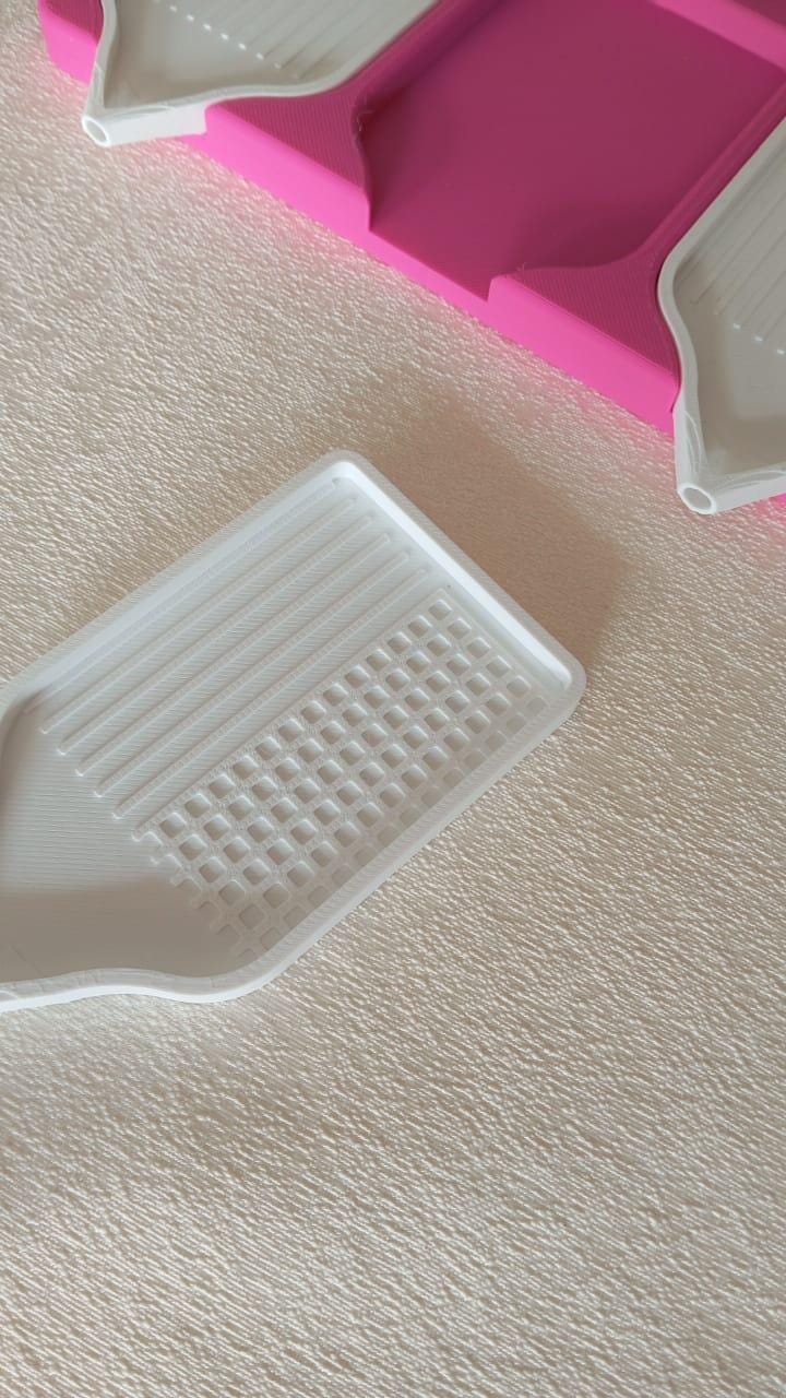 Diamond Painting Schiffchen Organizer, Tablet, Halter, bunt (inc. 3 Schiffchen)