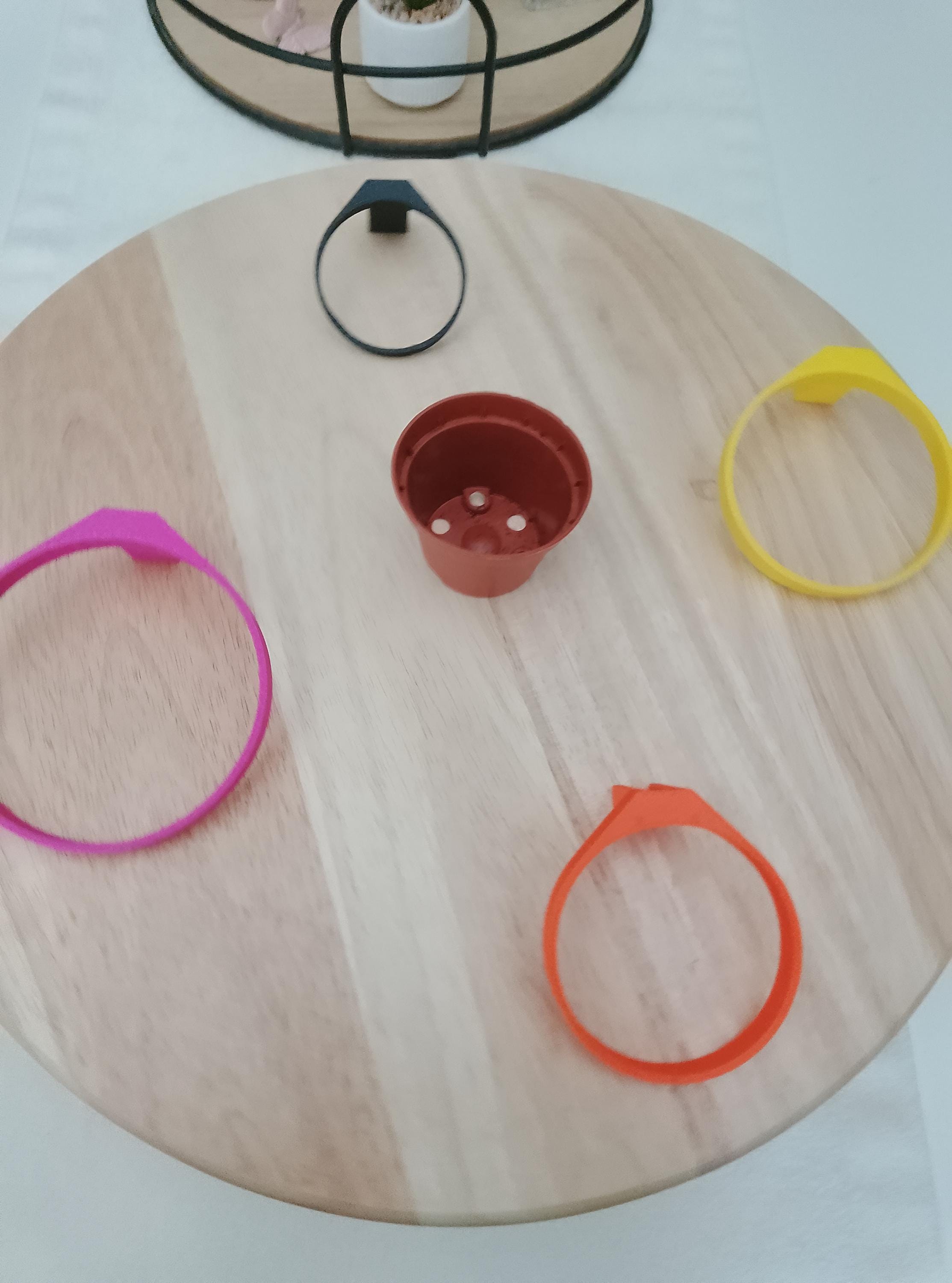 Halter Blumentöpfe Gartenzaun