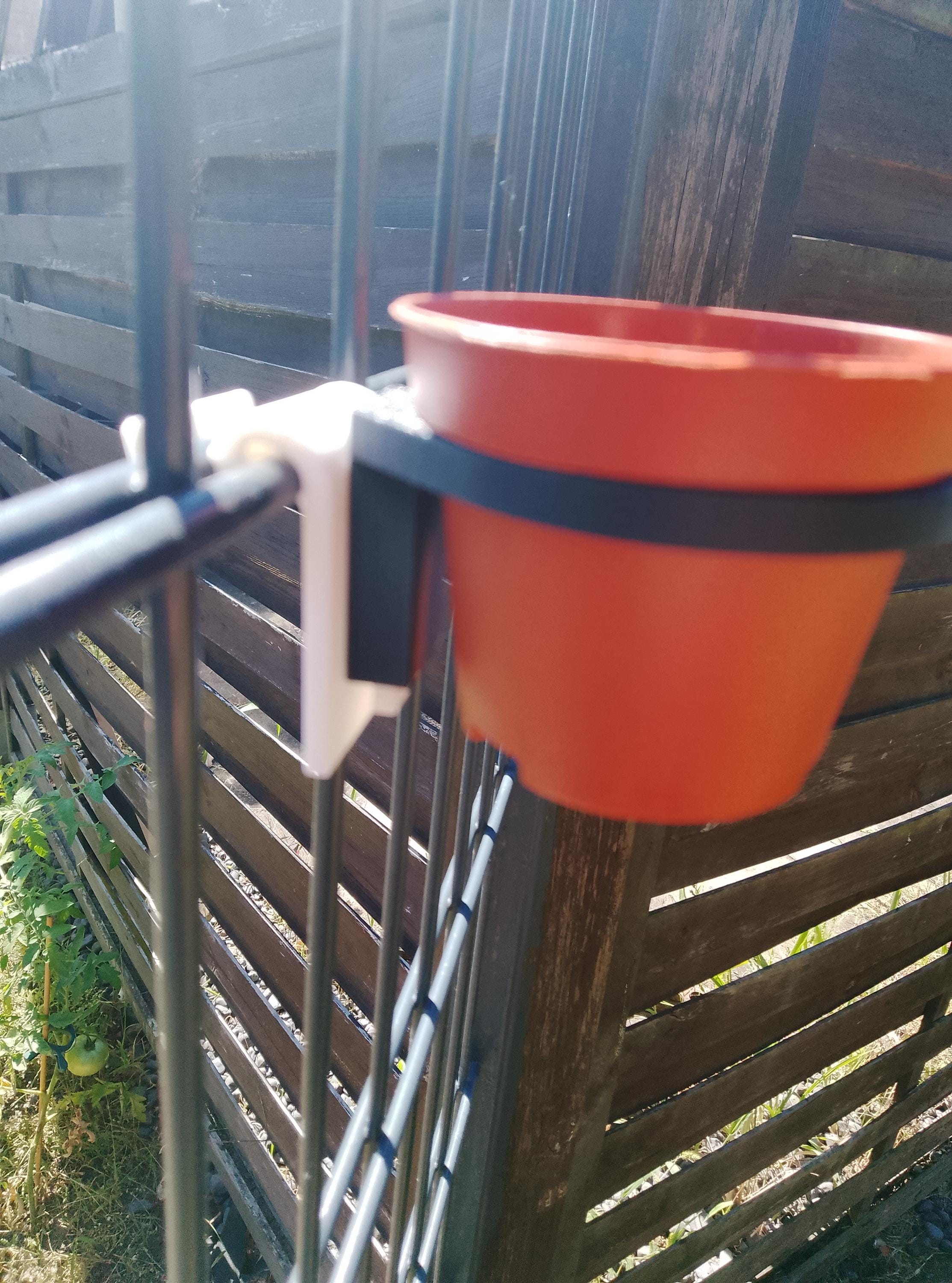 Halter Blumentöpfe Gartenzaun