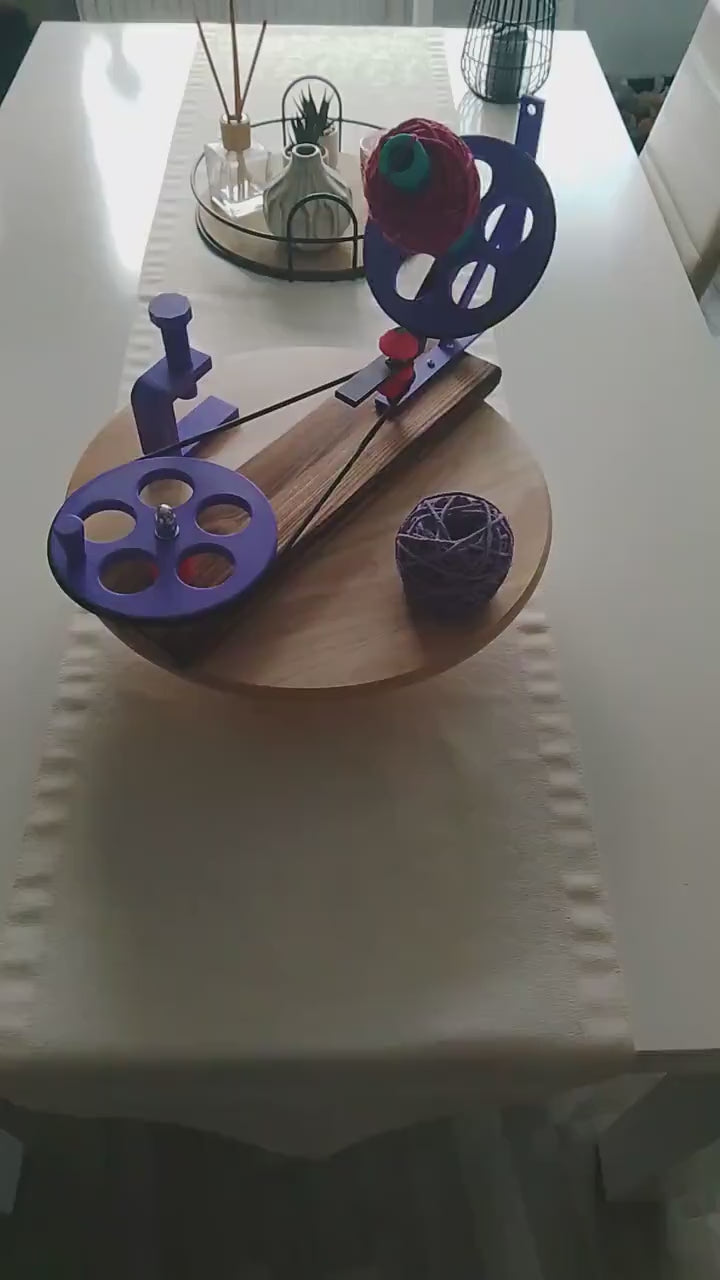 Großer Wollwickler – 3D-gedruckt mit geflammter Base & Tischklammer